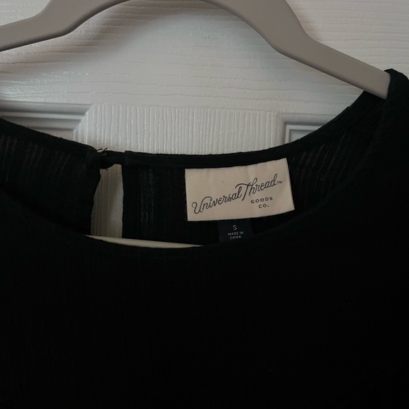 Universal Thread Black Blouse - Picture 3 of 6